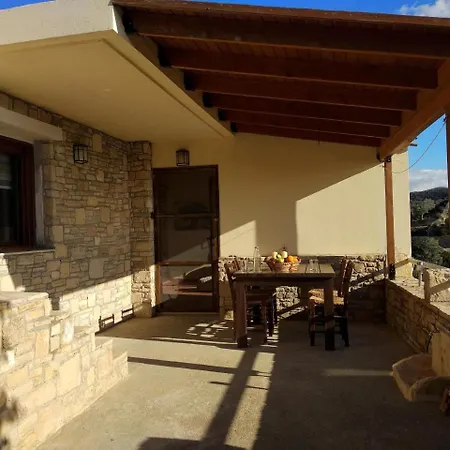 Vakantiehuis Amathianis Triopetra